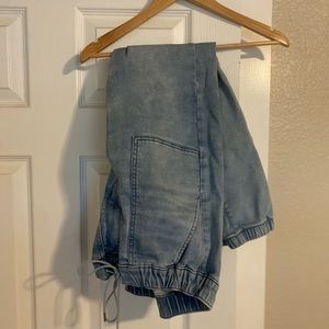 AE High Rise Joggers size 12R